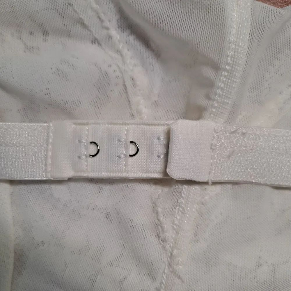 GUESS Bralette  - Picture 4 of 6